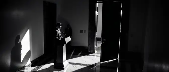 Кризис доверия в Белом доме: почему Трамп теряет терпение с главой внутренней безопасности